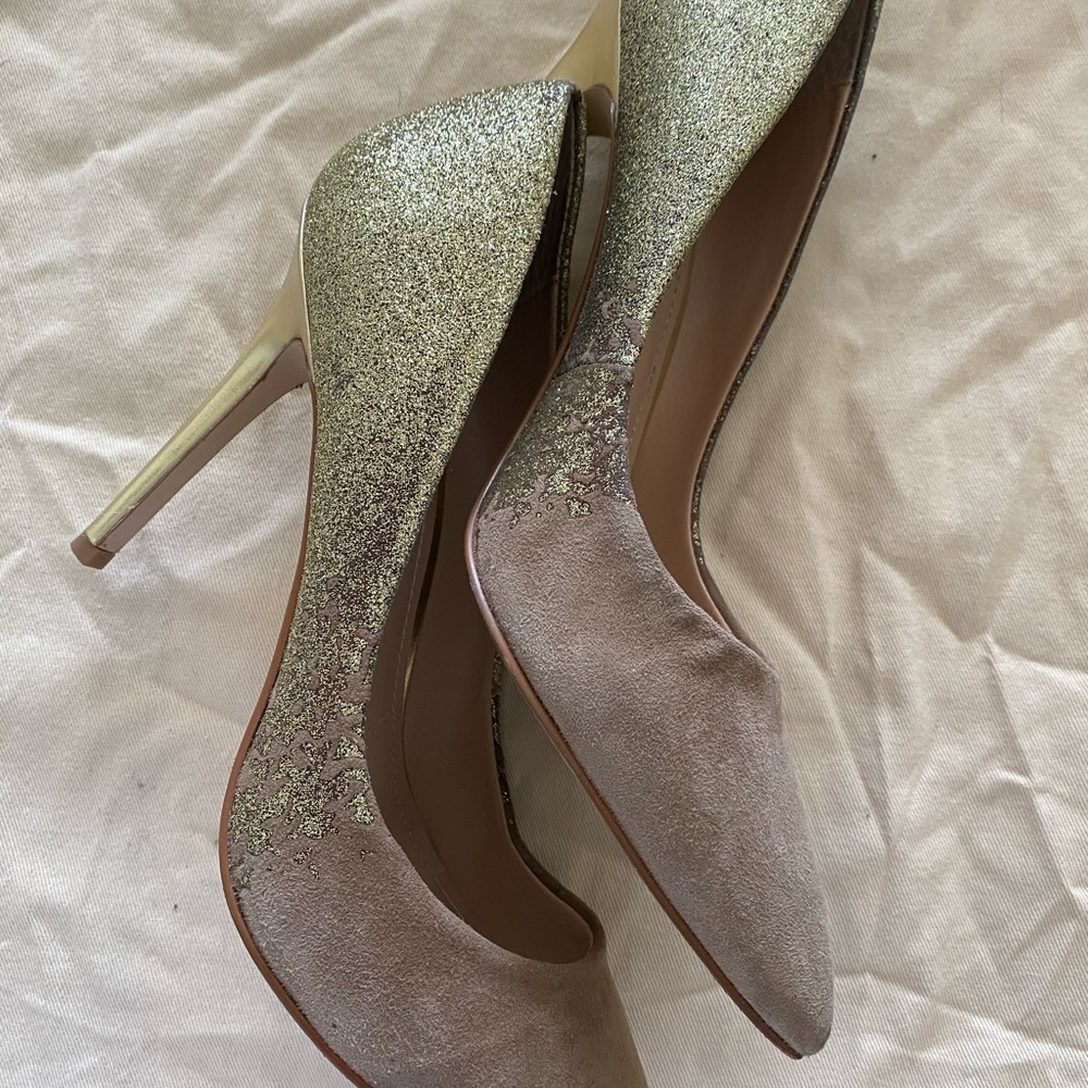 Beige Pumps - image 2